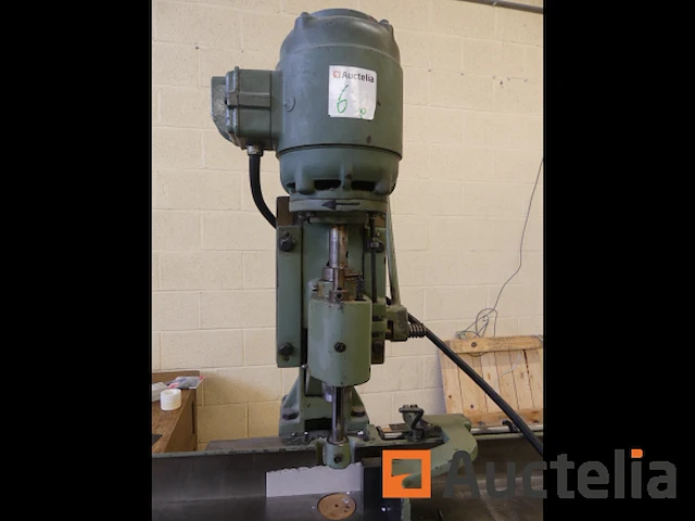 Perforator op roltafel hang constantin 136 - afbeelding 1 van  12