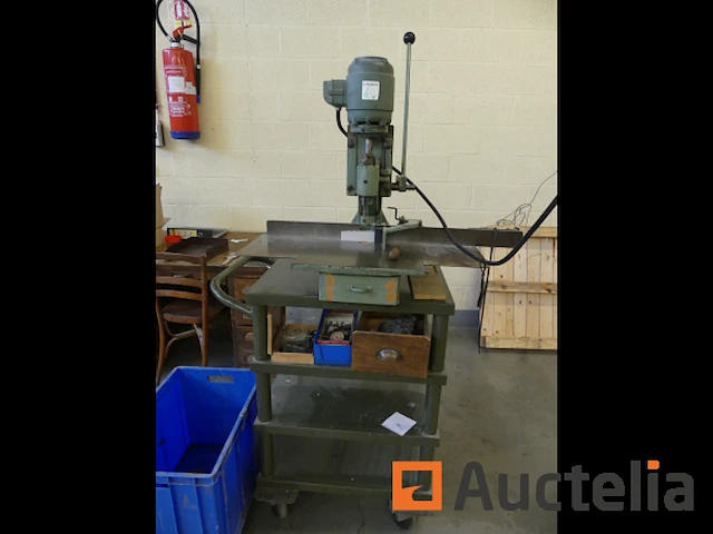 Perforator op roltafel hang constantin 136 - afbeelding 6 van  12