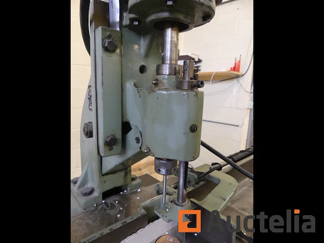 Perforator op roltafel hang constantin 136 - afbeelding 8 van  12