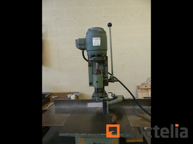 Perforator op roltafel hang constantin 136 - afbeelding 9 van  12