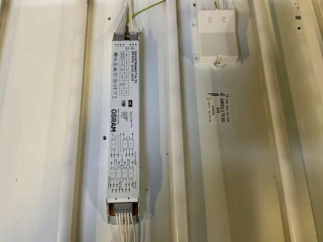Performance lightning amigo 2 t5 sg partij inlegarmaturen - afbeelding 3 van  4