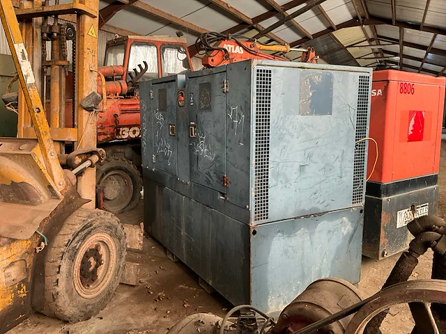 Perkins 13,5 kva stroomgenerator - afbeelding 1 van  7