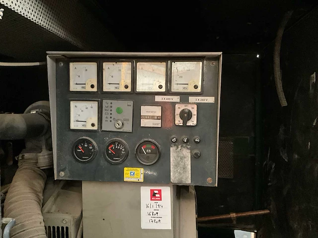Perkins 13,5 kva stroomgenerator - afbeelding 5 van  7