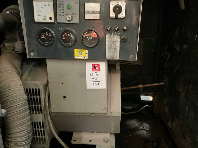 Perkins 13,5 kva stroomgenerator - afbeelding 6 van  7