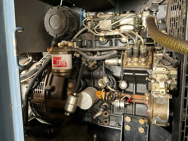 Perkins 13,5 stroomgenerator - afbeelding 6 van  12