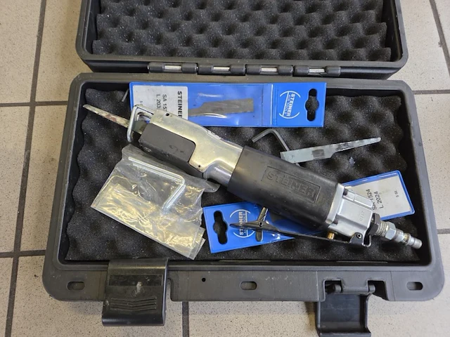 Perslucht reciprozaag steiner 1562 - afbeelding 1 van  4