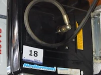 Persluchtslang op muurhaspel nederman, compl met volumemeter - afbeelding 1 van  2