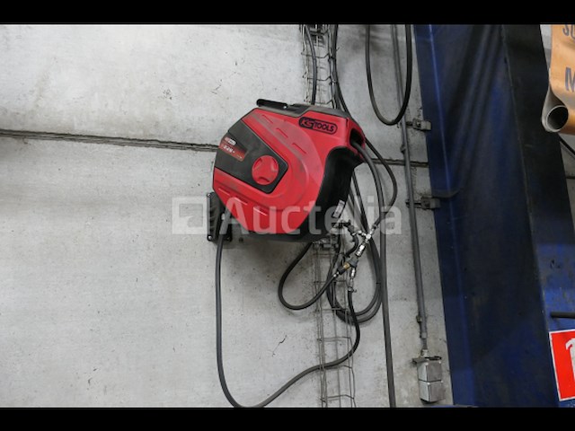 Persluchtslanghaspel, sleutels en diverse accessoires - afbeelding 6 van  7