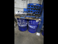 Persluchtslanghaspel, sleutels en diverse accessoires - afbeelding 7 van  7