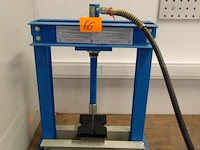 Persmachine hbm - afbeelding 1 van  5