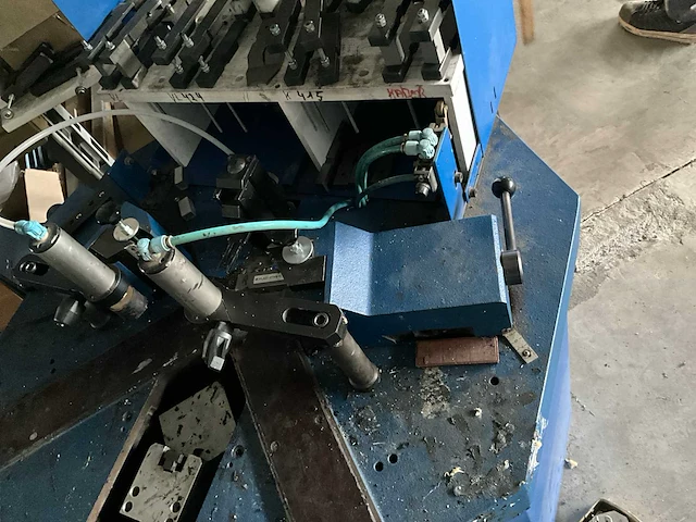 Persmachine hitaca 0773 - afbeelding 5 van  9