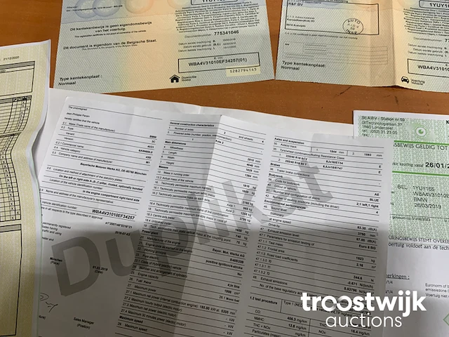Personenauto cabrio - afbeelding 14 van  21