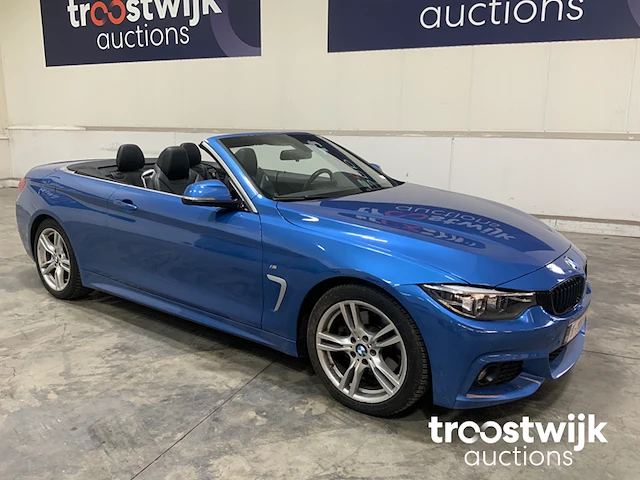 Personenauto cabrio - afbeelding 12 van  21