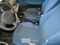 Personenauto fiat punto - afbeelding 9 van  11