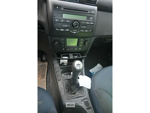 Personenauto fiat stilo - afbeelding 9 van  14