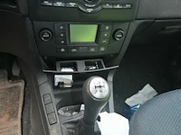 Personenauto fiat stilo - afbeelding 9 van  14