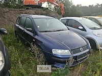Personenauto fiat stilo - afbeelding 12 van  14