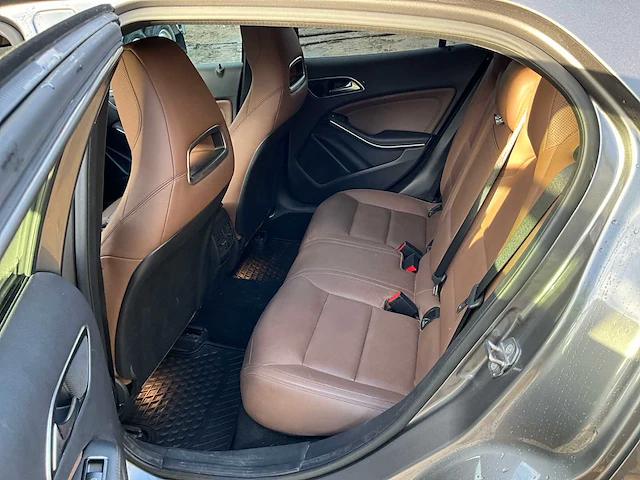 Personenauto mercedes-benz gla220 d - afbeelding 11 van  42