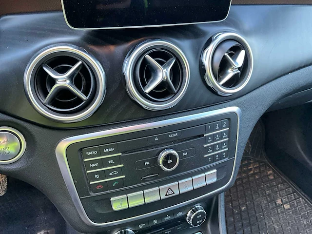Personenauto mercedes-benz gla220 d - afbeelding 17 van  42