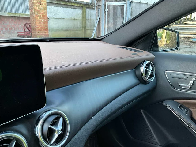 Personenauto mercedes-benz gla220 d - afbeelding 19 van  42