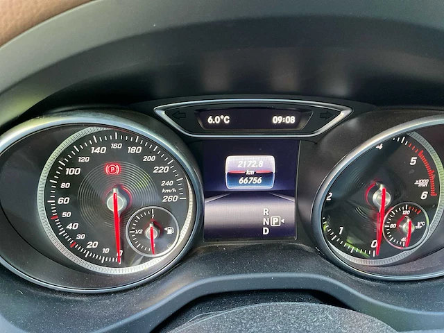 Personenauto mercedes-benz gla220 d - afbeelding 20 van  42