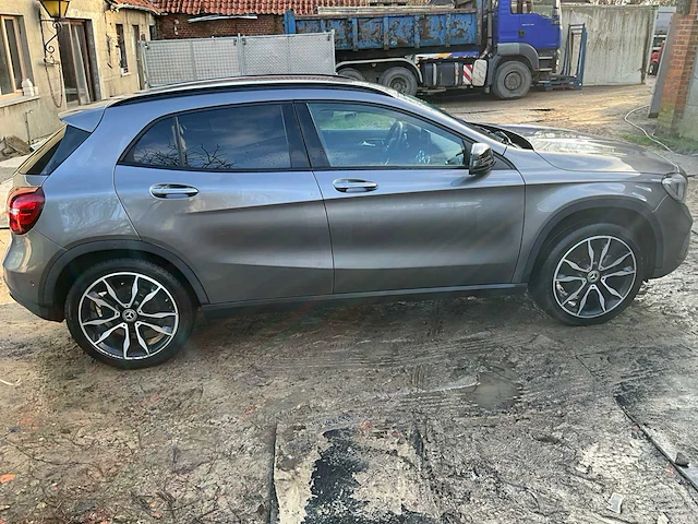 Personenauto mercedes-benz gla220 d - afbeelding 4 van  42