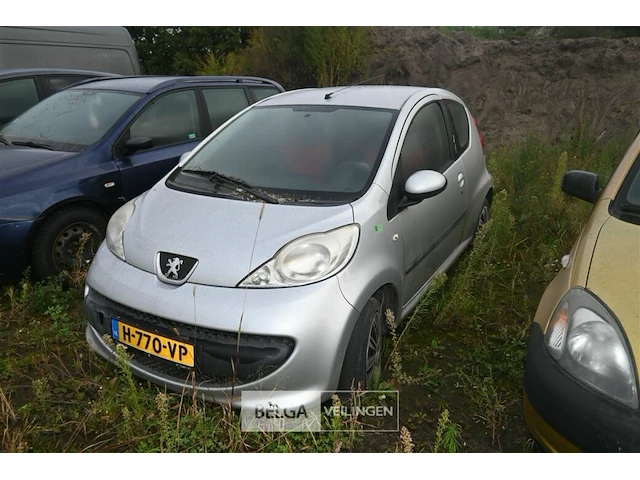 Personenauto peugeot 107 - afbeelding 1 van  9