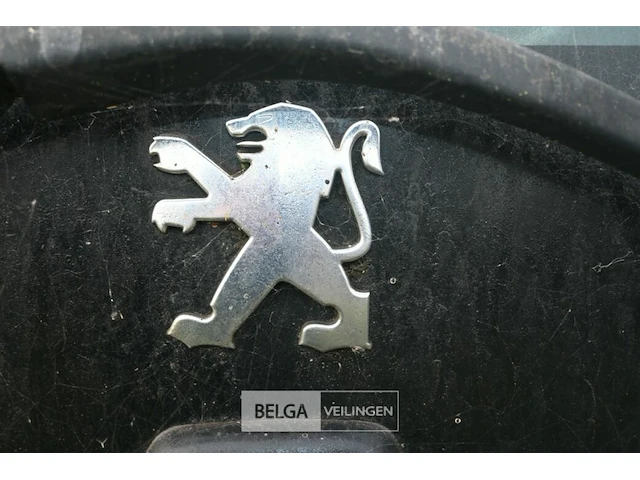 Personenauto peugeot 107 - afbeelding 7 van  9