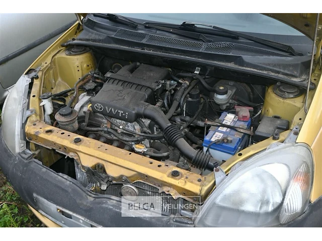 Personenauto toyota yaris - afbeelding 7 van  12