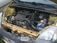 Personenauto toyota yaris - afbeelding 7 van  12