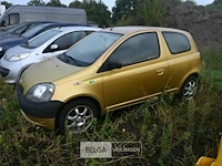 Personenauto toyota yaris - afbeelding 9 van  12
