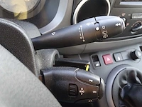 Personenauto - afbeelding 7 van  21