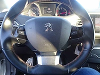 Personenauto - afbeelding 3 van  22