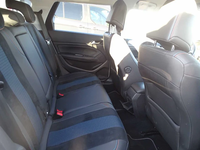 Personenauto - afbeelding 21 van  22