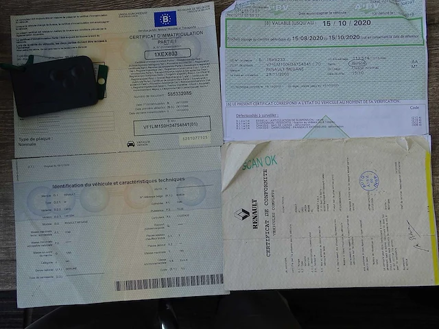 Personenauto - afbeelding 14 van  21