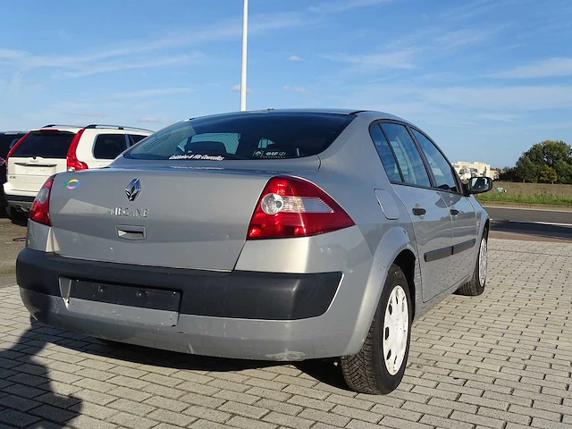 Personenauto - afbeelding 20 van  21