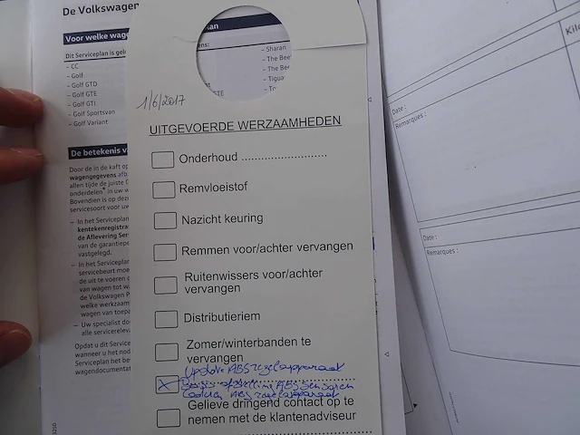 Personenauto - afbeelding 15 van  23