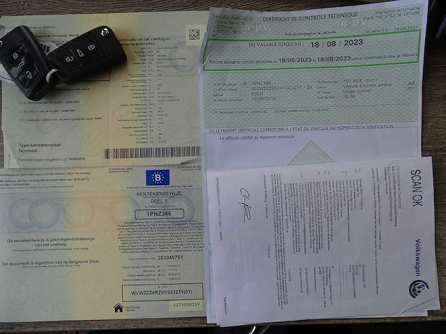 Personenauto - afbeelding 16 van  23