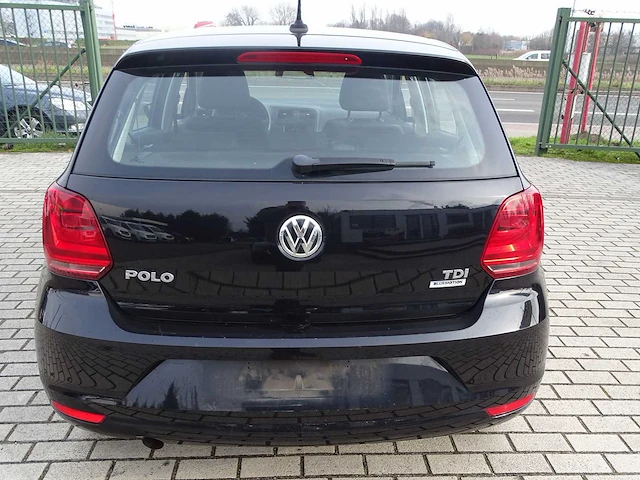 Personenauto - afbeelding 19 van  23