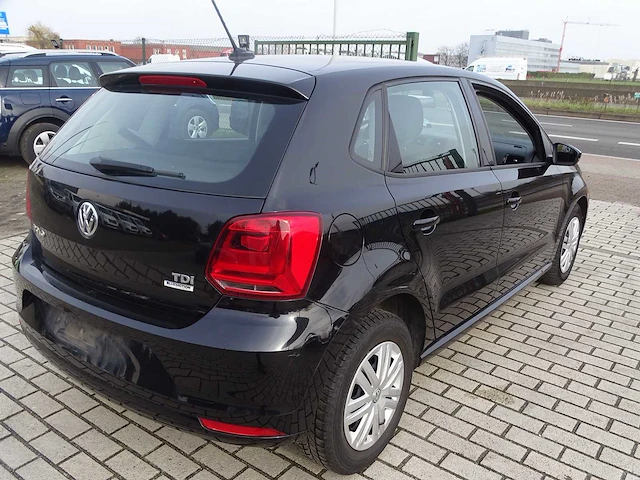 Personenauto - afbeelding 20 van  23