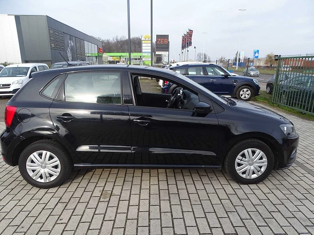 Personenauto - afbeelding 22 van  23