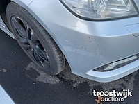 Personenauto - afbeelding 3 van  11