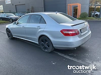 Personenauto - afbeelding 6 van  11