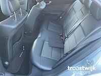 Personenauto - afbeelding 7 van  11