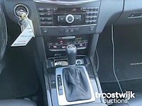 Personenauto - afbeelding 10 van  11
