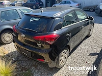 Personenauto - afbeelding 4 van  10
