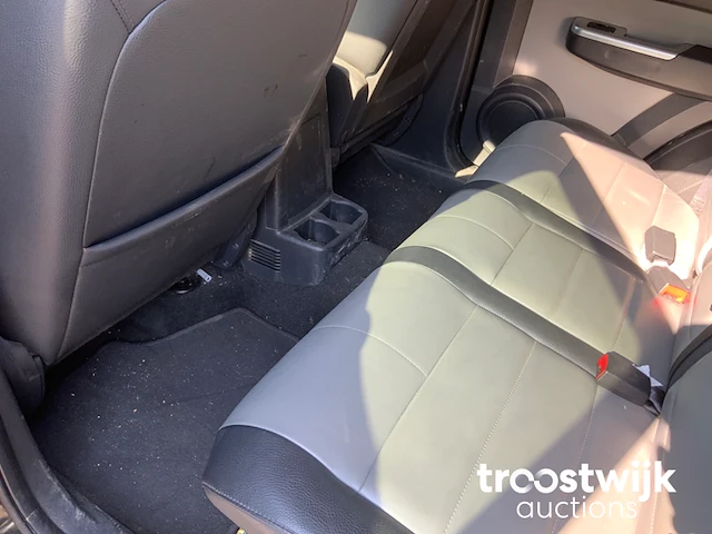 Personenauto - afbeelding 8 van  29