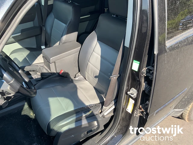 Personenauto - afbeelding 14 van  29