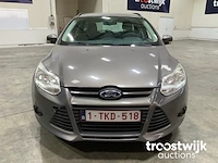 Personenauto - afbeelding 11 van  19