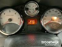 Personenauto - afbeelding 2 van  16